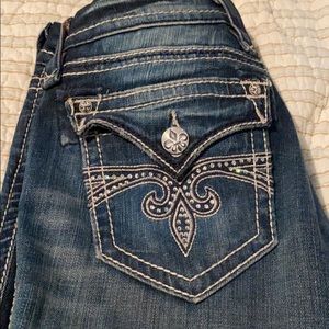 Bedazzled Capri jeans!